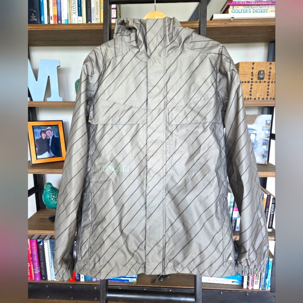 Burton DryRide Insulated Snowboad | Ski Jacket, Size Medium